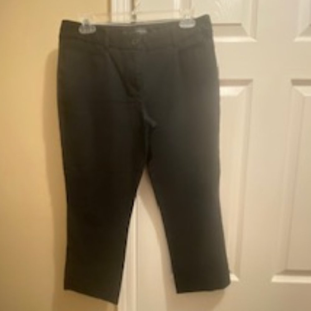 The Limited Signature Stretch Black Crop Pants